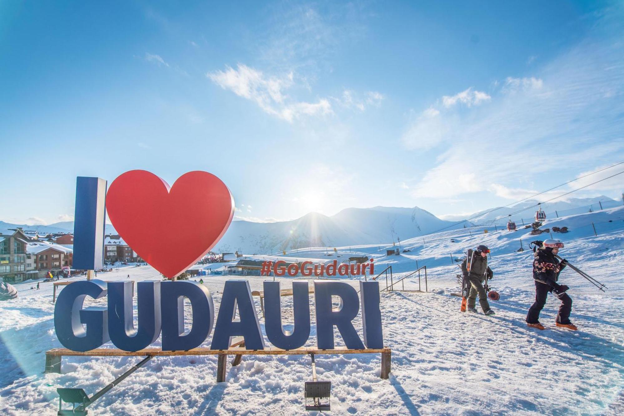Gudauri Atrium Aparthotel Zewnętrze zdjęcie
