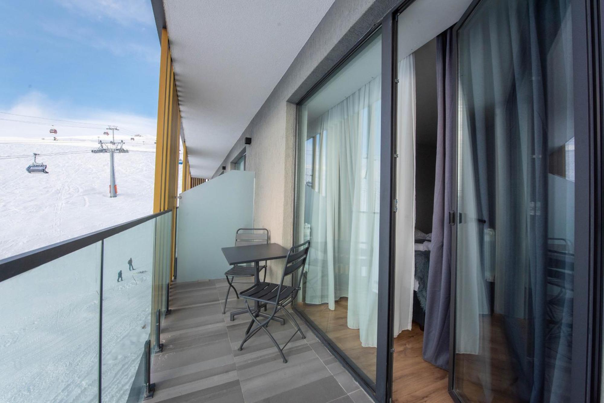 Gudauri Atrium Aparthotel Zewnętrze zdjęcie